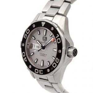 The sturdy fake TAG Heuer Aquaracer WAJ2111.BA0870 watches are made from stainless steel.