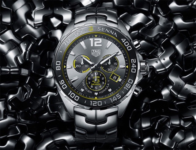 The yellow elements make the Swiss TAG Heuer replica more dynamic.